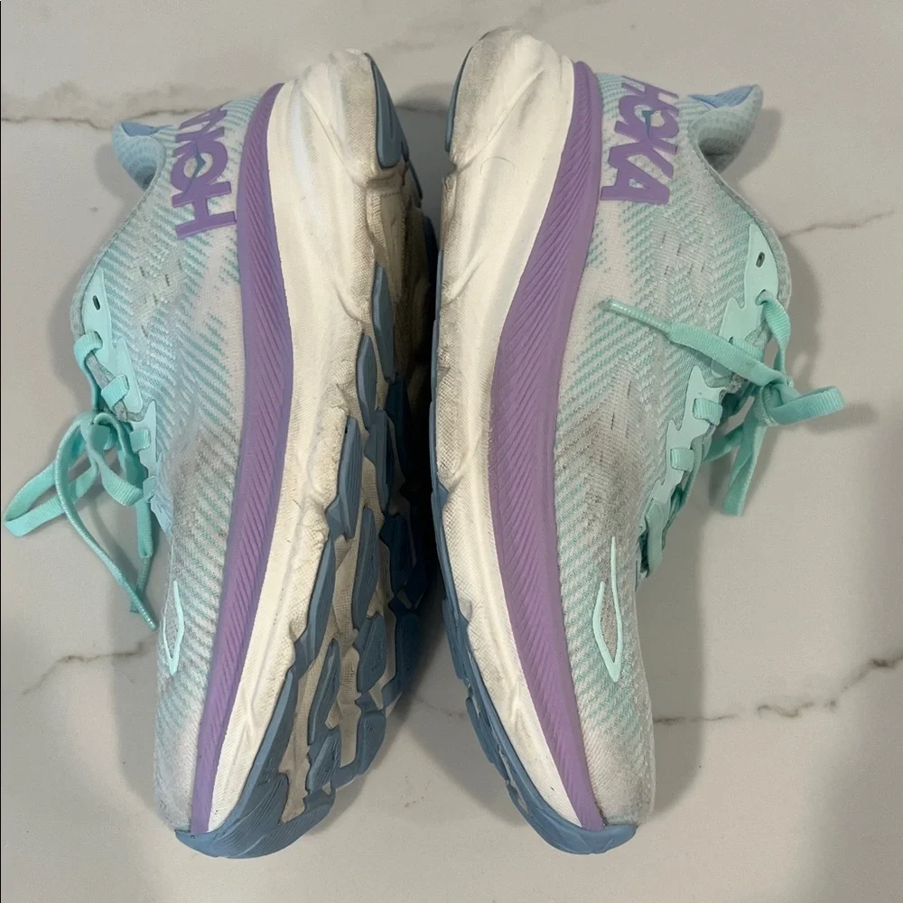 Hoka Women's Clifton 9 - Sunlit Ocean - Lilac Mist Sneakers - Picture 8 of 10
